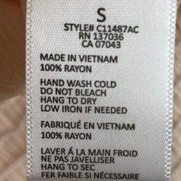 Paper Crane Cream Smocked Ruffle Blouse - Picture 4 of 9